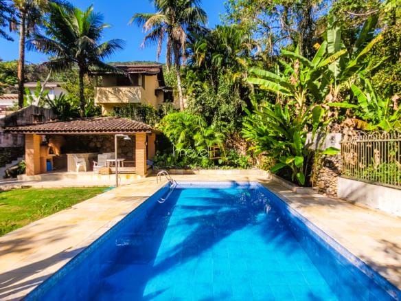 Casa para Venda com 4 quartos, em Tabatinga Ubatuba com 280m²