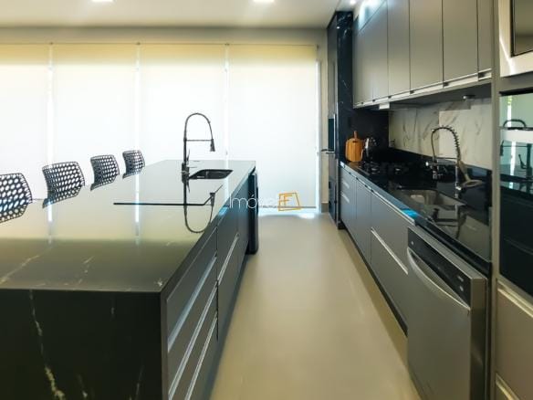 Casa para venda no Condomínio Costa Nova Residence em Massaguaçu com 4 suítes e 200m²