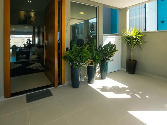 Casa para venda no Condomínio Costa Nova Residence em Massaguaçu com 4 suítes e 200m²