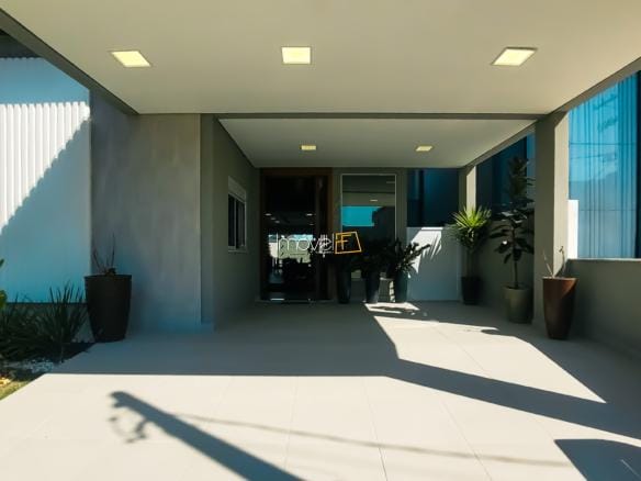 Casa para venda no Condomínio Costa Nova Residence em Massaguaçu com 4 suítes e 200m²