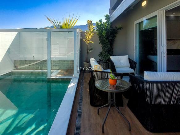 Casa para venda no Condomínio Costa Nova Residence em Massaguaçu com 4 suítes e 200m²