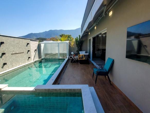 Casa para venda no Condomínio Costa Nova Residence em Massaguaçu com 4 suítes e 200m²