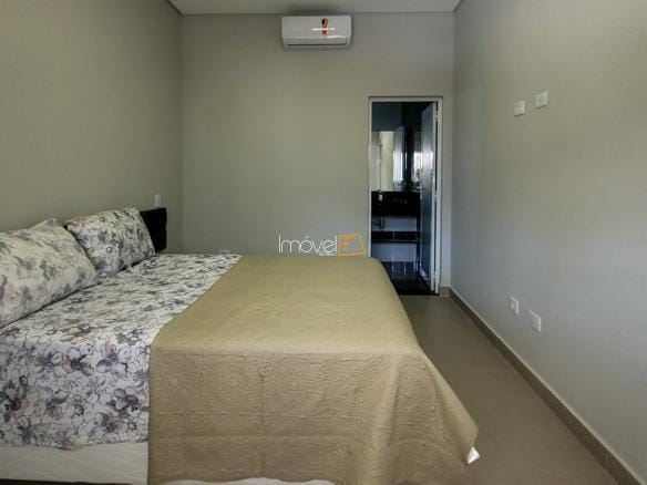 Casa para venda no Condomínio Costa Nova Residence em Massaguaçu com 4 suítes e 200m²