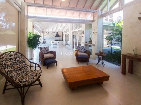 Casa no Condomínio Costa Verde Tabatinga com 6 suítes, na Praia de Tabatinga
