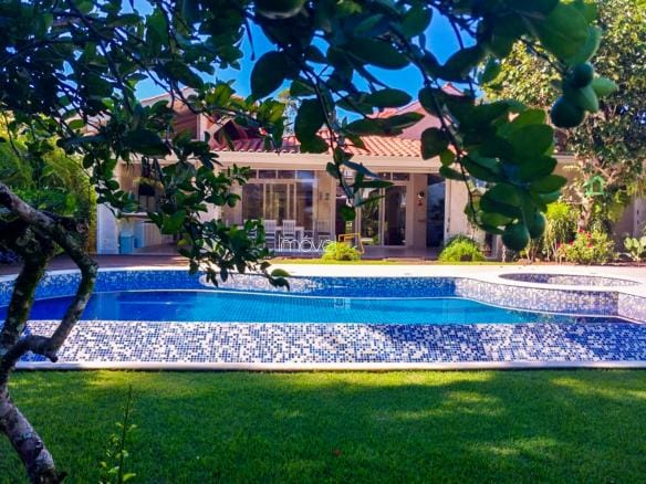 Casa no Condomínio Costa Verde Tabatinga com 6 suítes, na Praia de Tabatinga