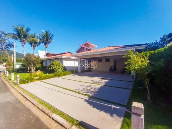 Casa no Condomínio Costa Verde Tabatinga com 6 suítes, na Praia de Tabatinga