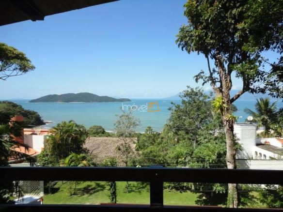 Casa com 4 dormitórios sendo 2 suítes no loteamento Roteiro do Sol – Praia da Cocanha