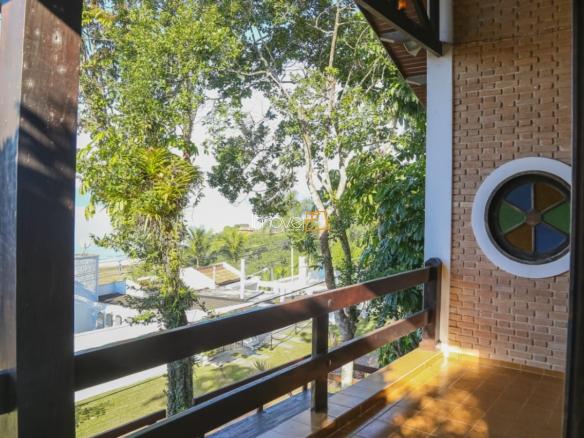 Casa com 4 dormitórios sendo 2 suítes no loteamento Roteiro do Sol – Praia da Cocanha