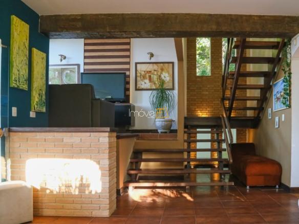 Casa com 4 dormitórios sendo 2 suítes no loteamento Roteiro do Sol – Praia da Cocanha