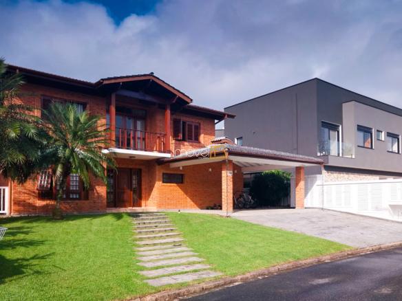 Casa no Condomínio Costa Verde Tabatinga com 5 suites, na Praia de Tabatinga com 400m²