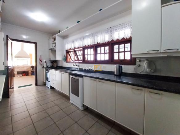 Casa no Condomínio Costa Verde Tabatinga com 5 suites, na Praia de Tabatinga com 400m²