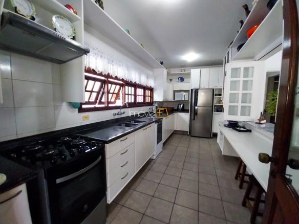 Casa no Condomínio Costa Verde Tabatinga com 5 suites, na Praia de Tabatinga com 400m²