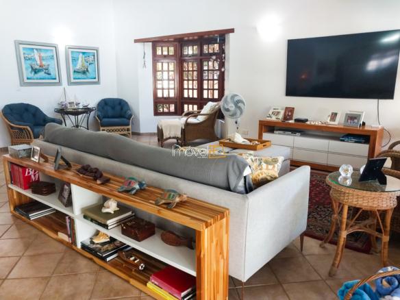 Casa no Condomínio Costa Verde Tabatinga com 5 suites, na Praia de Tabatinga com 400m²