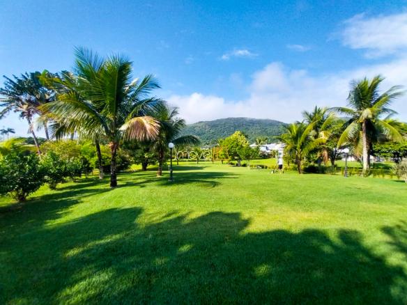 Casa no Condomínio Costa Verde Tabatinga com 5 suites, na Praia de Tabatinga com 400m²