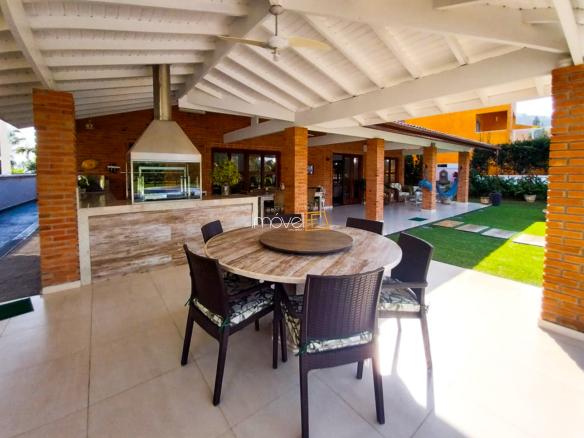 Casa no Condomínio Costa Verde Tabatinga com 5 suites, na Praia de Tabatinga com 400m²