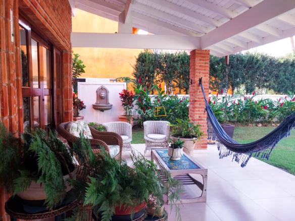 Casa no Condomínio Costa Verde Tabatinga com 5 suites, na Praia de Tabatinga com 400m²