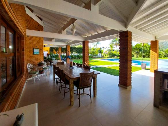 Casa no Condomínio Costa Verde Tabatinga com 5 suites, na Praia de Tabatinga com 400m²