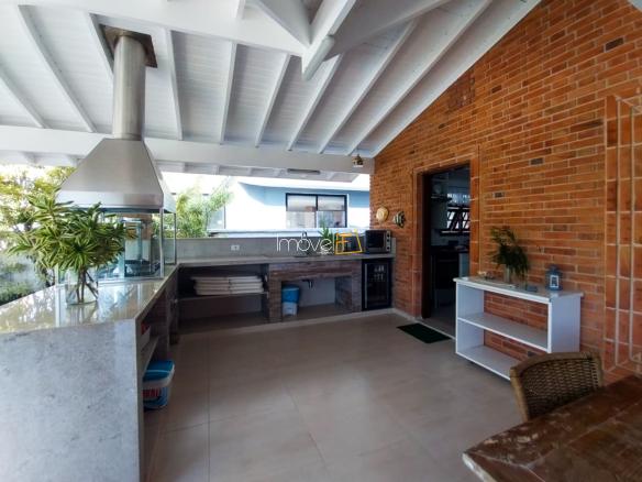 Casa no Condomínio Costa Verde Tabatinga com 5 suites, na Praia de Tabatinga com 400m²