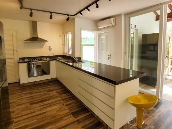 Casa no Condomínio Costa Verde Tabatinga com 6 dormitórios, na Praia de Tabatinga com 388m²