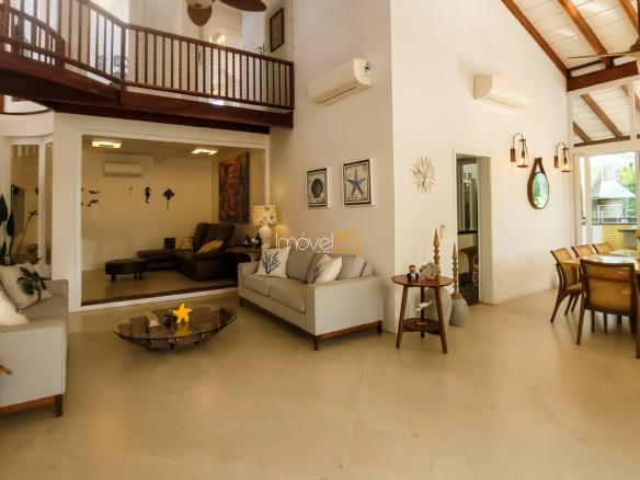 Casa no Condomínio Costa Verde Tabatinga com 6 dormitórios, na Praia de Tabatinga com 388m²