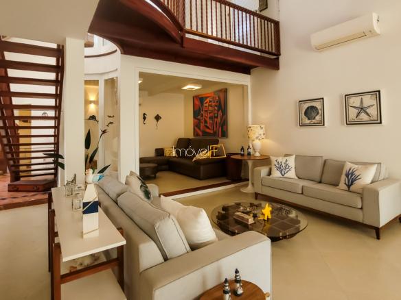 Casa no Condomínio Costa Verde Tabatinga com 6 dormitórios, na Praia de Tabatinga com 388m²