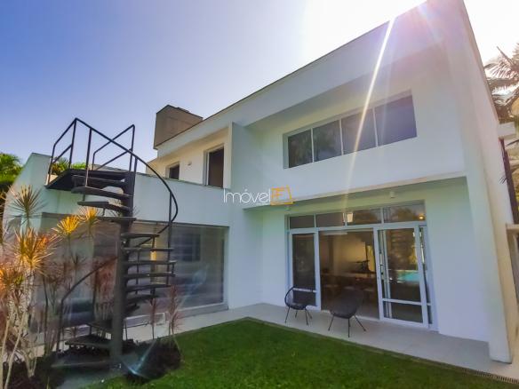 Casa no Condomínio Costa Verde Tabatinga com 5 dormitórios, na Praia de Tabatinga com 426m²