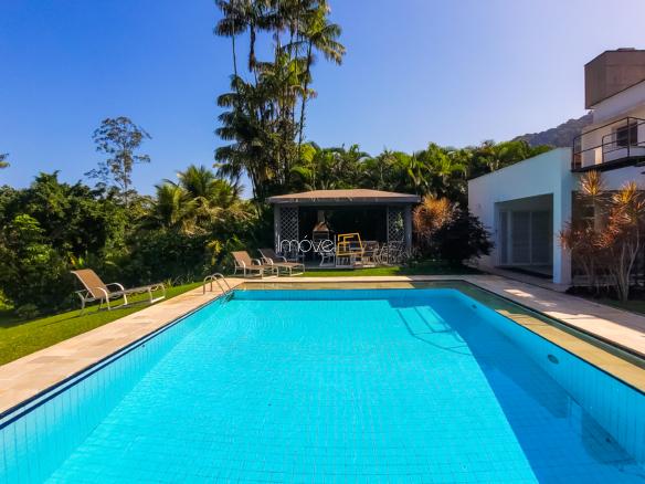 Casa no Condomínio Costa Verde Tabatinga com 5 dormitórios, na Praia de Tabatinga com 426m²