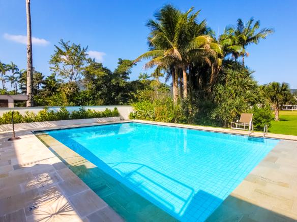Casa no Condomínio Costa Verde Tabatinga com 5 dormitórios, na Praia de Tabatinga com 426m²