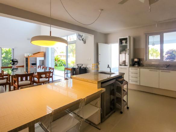 Casa no Condomínio Costa Verde Tabatinga com 5 dormitórios, na Praia de Tabatinga com 426m²