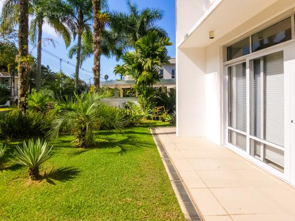 Casa no Condomínio Costa Verde Tabatinga com 5 dormitórios, na Praia de Tabatinga com 426m²