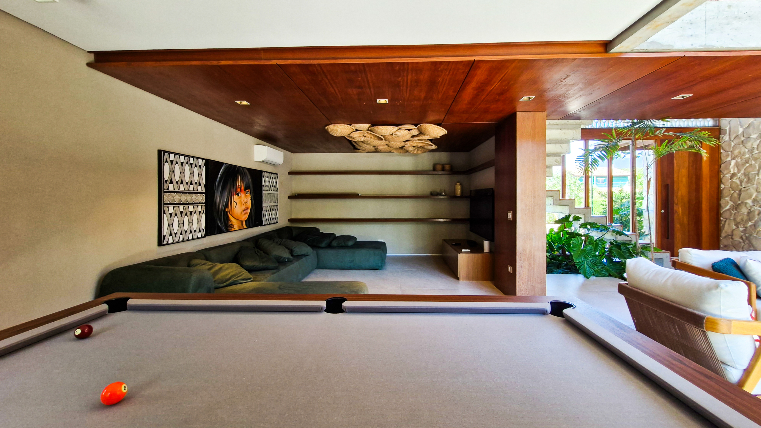 Casa para venda no Condomínio Portofino com 3 suítes na Praia de Mococa com 385m²