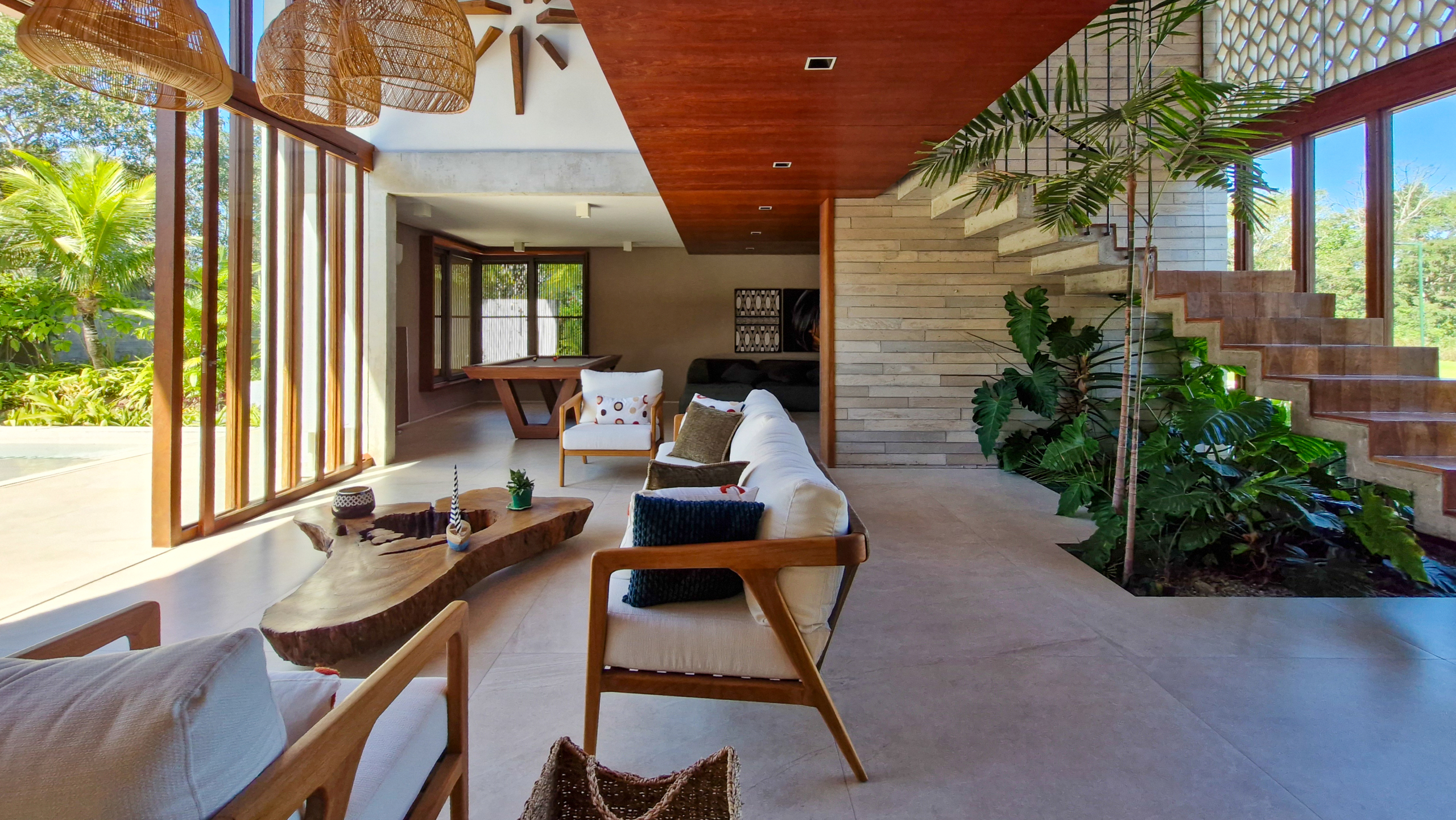 Casa para venda no Condomínio Portofino com 3 suítes na Praia de Mococa com 385m²