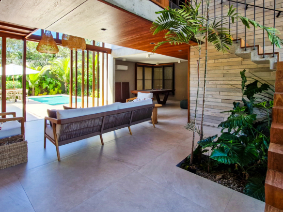 Casa para venda no Condomínio Portofino com 3 suítes na Praia de Mococa com 385m²