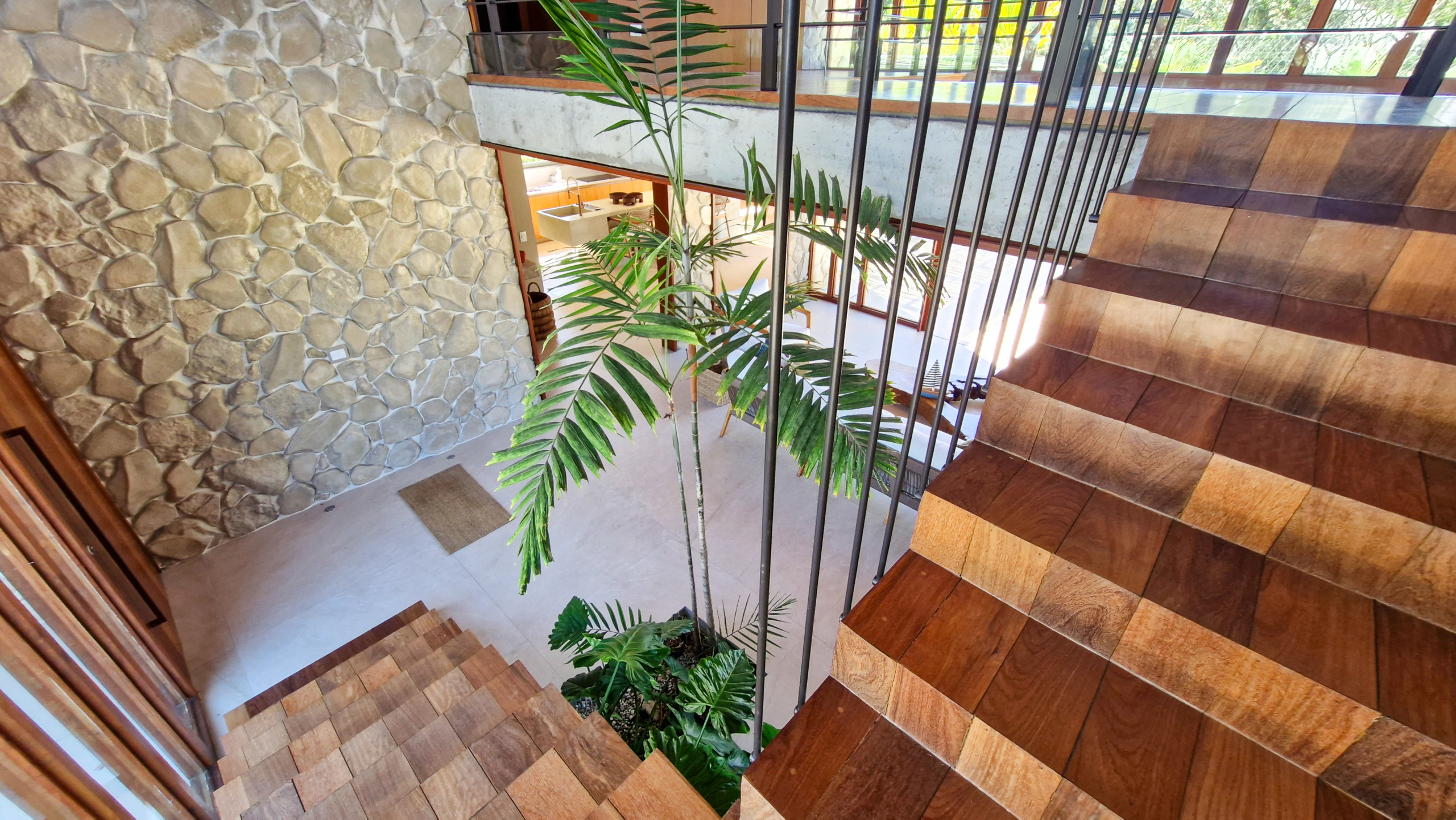 Casa para venda no Condomínio Portofino com 3 suítes na Praia de Mococa com 385m²