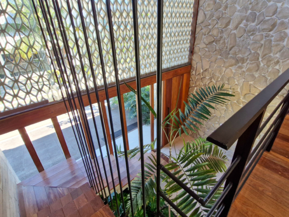 Casa para venda no Condomínio Portofino com 3 suítes na Praia de Mococa com 385m²