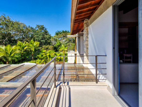 Casa para venda no Condomínio Portofino com 3 suítes na Praia de Mococa com 385m²