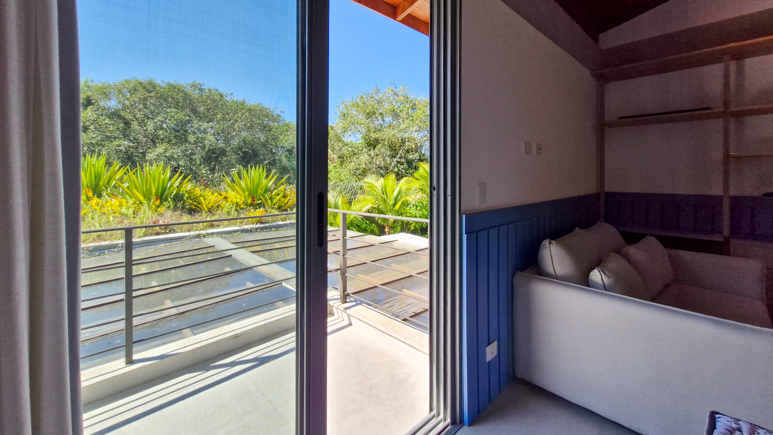 Casa para venda no Condomínio Portofino com 3 suítes na Praia de Mococa com 385m²