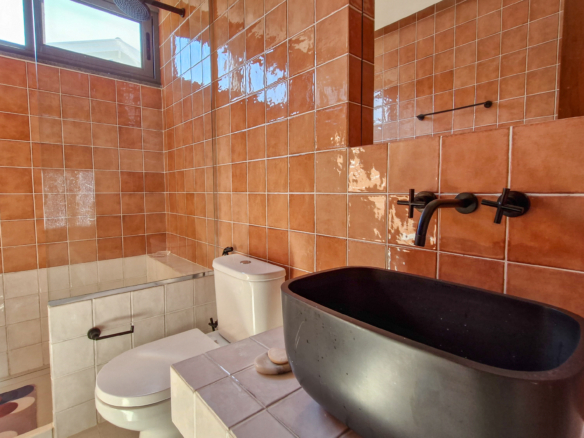Casa para venda no Condomínio Portofino com 3 suítes na Praia de Mococa com 385m²