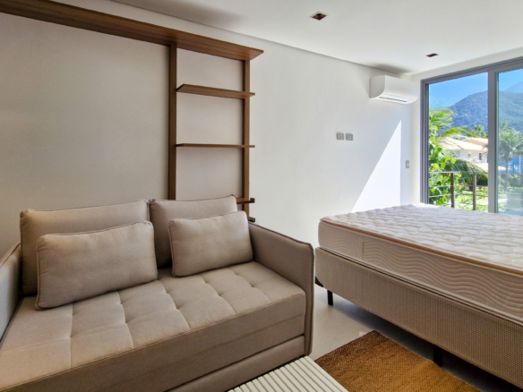 Casa para venda no Condomínio Portofino com 3 suítes na Praia de Mococa com 385m²