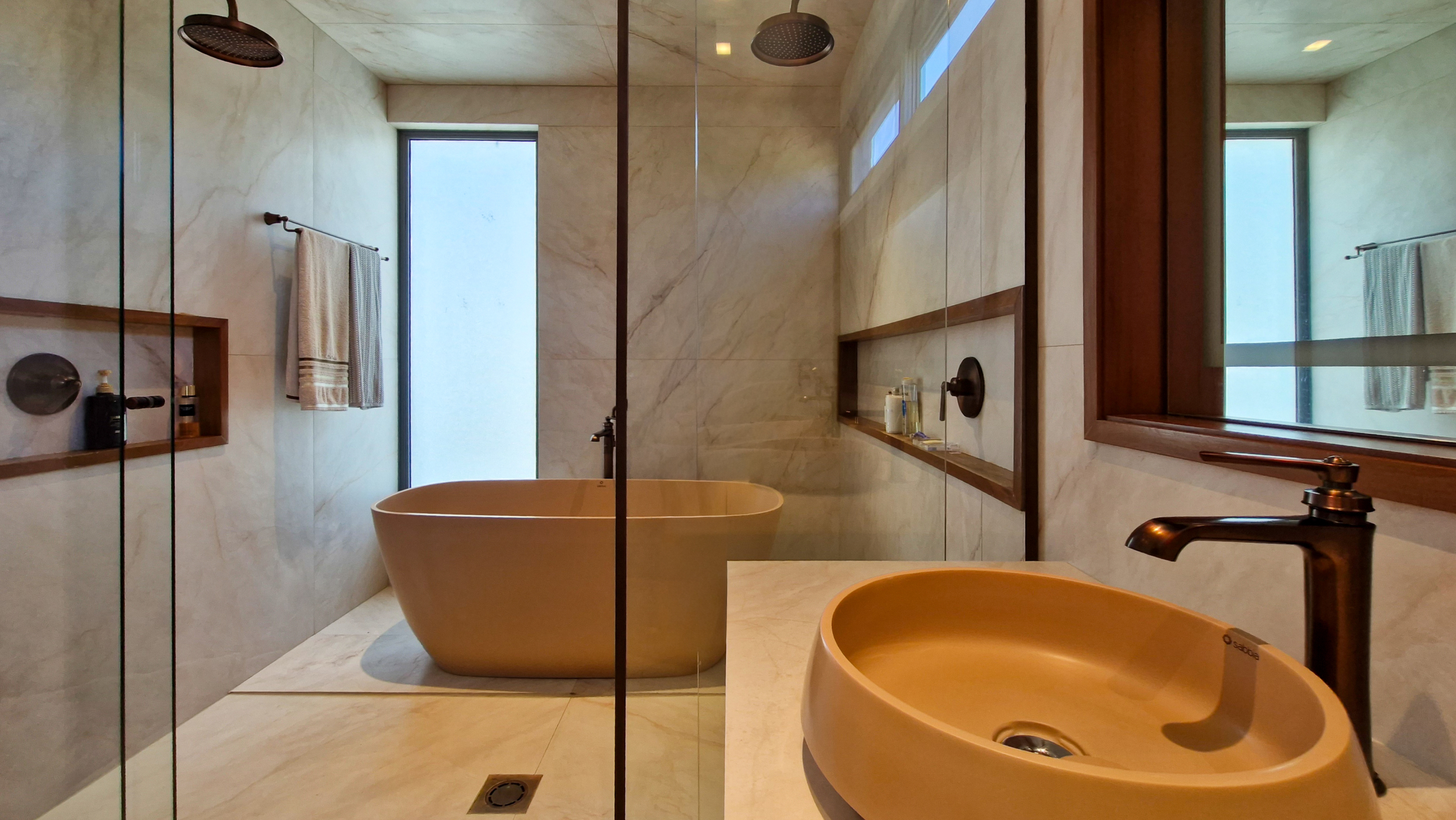 Casa para venda no Condomínio Portofino com 3 suítes na Praia de Mococa com 385m²