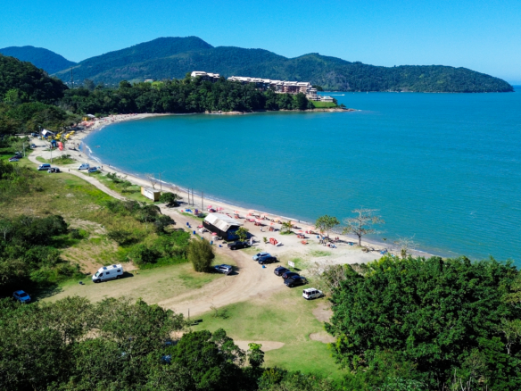 Casa para venda no Condomínio Portofino com 3 suítes na Praia de Mococa com 385m²