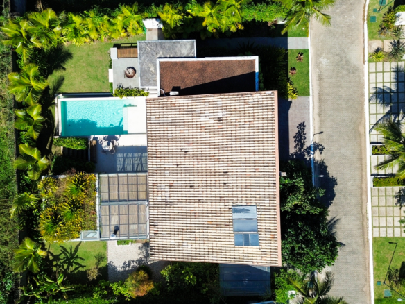 Casa para venda no Condomínio Portofino com 3 suítes na Praia de Mococa com 385m²
