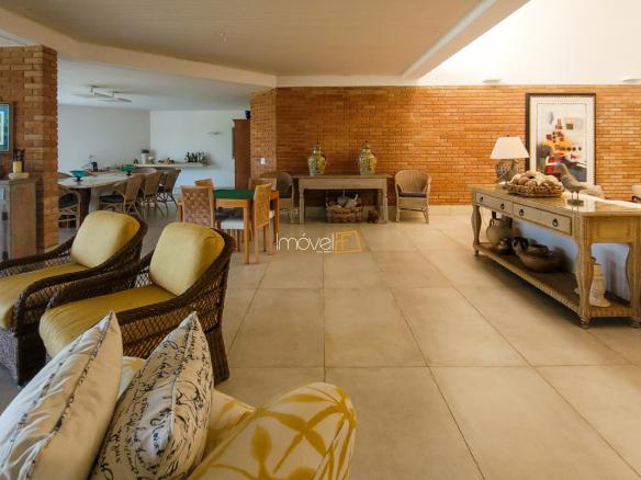 Casa no Condomínio Costa Verde Tabatinga com 6 suítes, na Praia de Tabatinga com 572m²