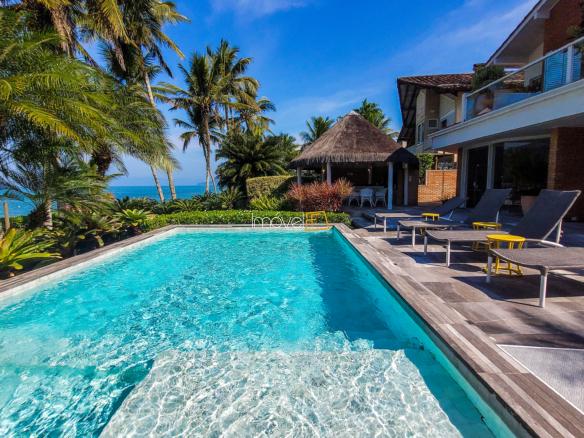 Casa no Condomínio Costa Verde Tabatinga com 6 suítes, na Praia de Tabatinga com 572m²