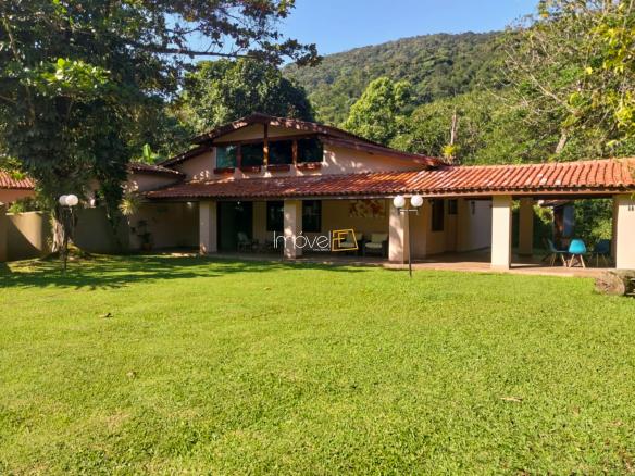 Casa para locação com 4 quartos na Praia da Tabatinga