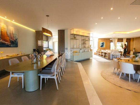 Casa à Venda no Condomínio Costa Verde Tabatinga com 7 suítes, na Praia de Tabatinga com 650m²