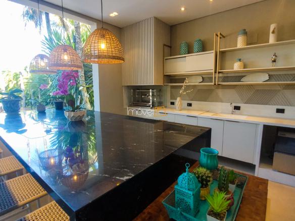 Casa à Venda no Condomínio Costa Verde Tabatinga com 7 suítes, na Praia de Tabatinga com 650m²