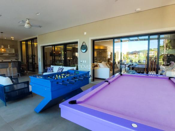 Casa à Venda no Condomínio Costa Verde Tabatinga com 7 suítes, na Praia de Tabatinga com 650m²