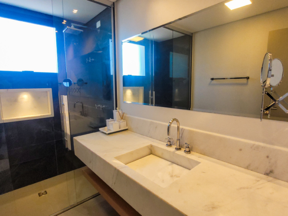 Casa à Venda no Condomínio Costa Verde Tabatinga com 7 suítes, na Praia de Tabatinga com 650m²