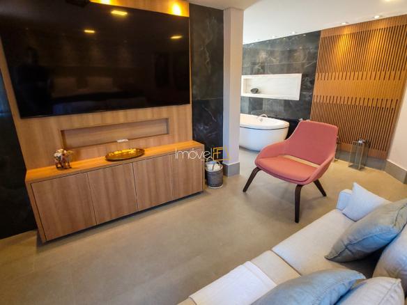 Casa à Venda no Condomínio Costa Verde Tabatinga com 7 suítes, na Praia de Tabatinga com 650m²